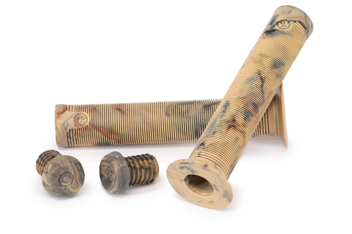 SALT PLUS XL GRIPS CAMO FLANGED