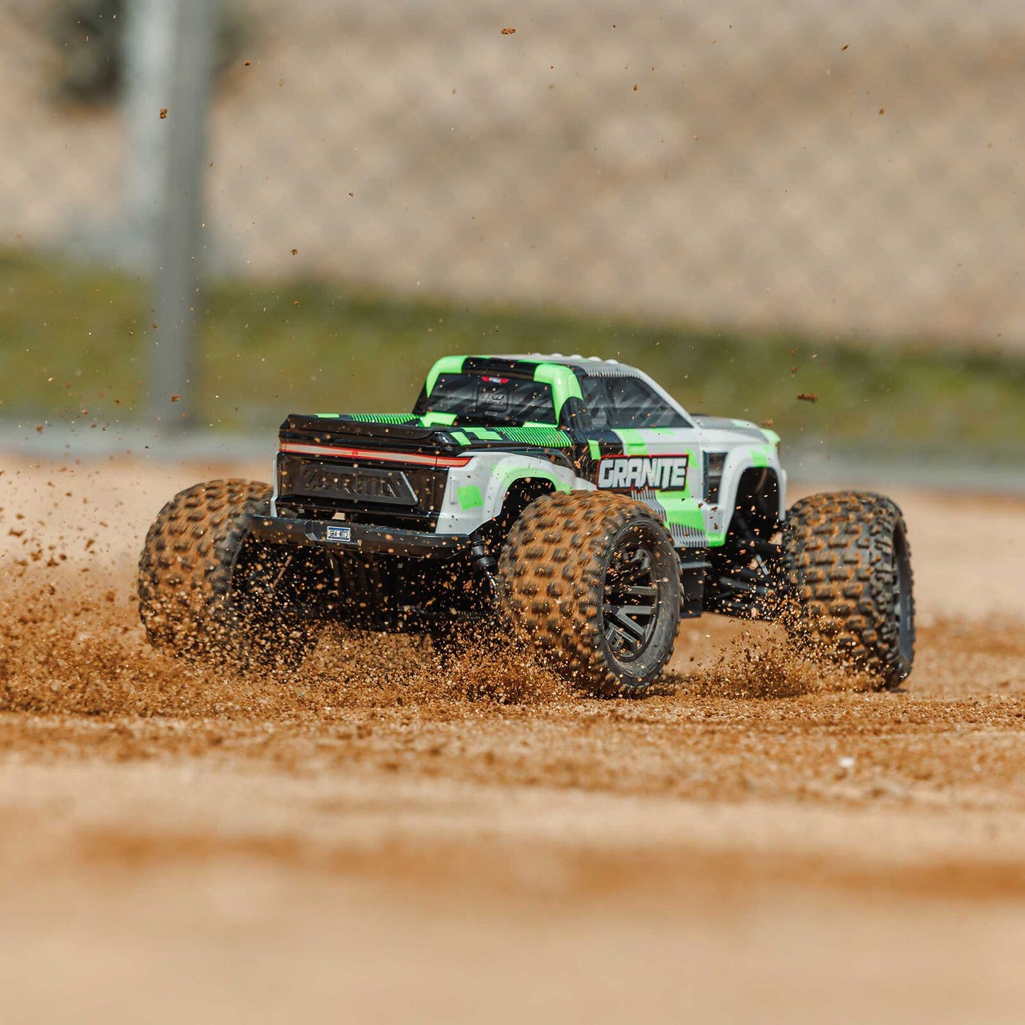 Arrma 1/10 Granite 4x4 665 Mega Brushed Monster Truck: RTR (Green)