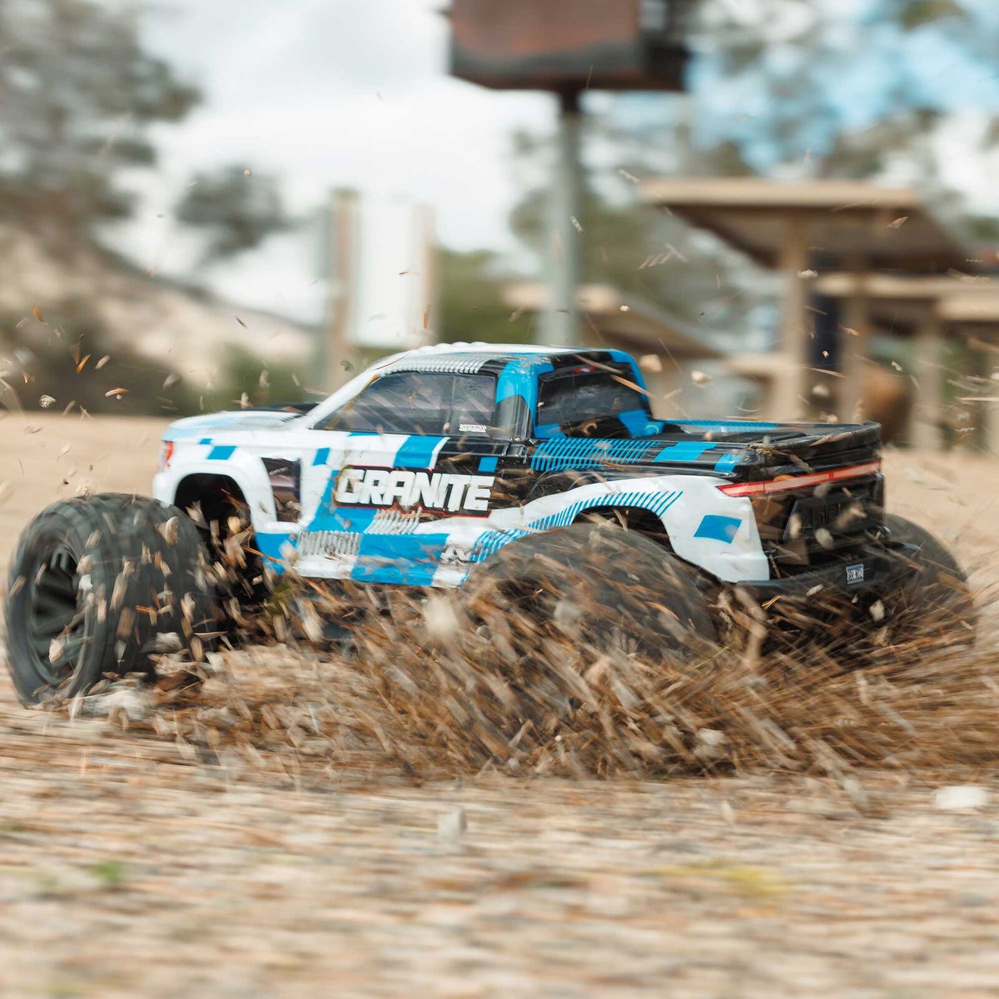 Arrma 1/10 GRANITE 4x4 665 Mega Brushed Monster Truck: RTR (Blue)