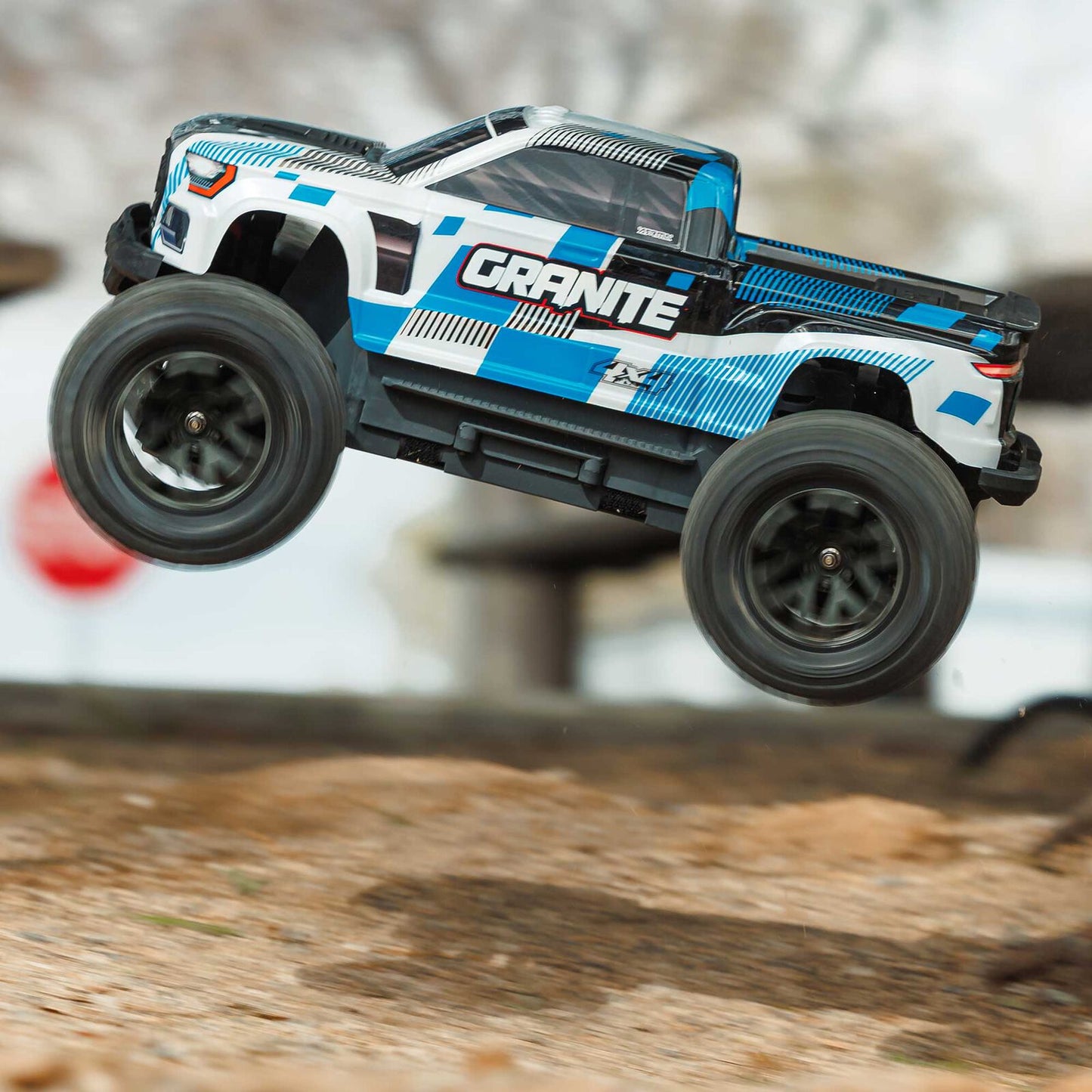 Arrma 1/10 GRANITE 4x4 665 Mega Brushed Monster Truck: RTR (Blue)