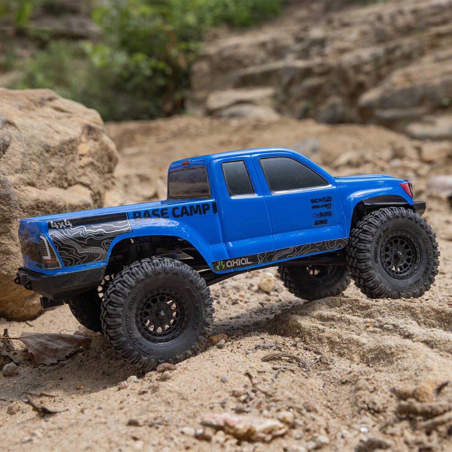 Axial SCX24 Base Camp 4WD RTR Micro Crawler: Blue