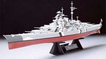 Tamiya 1/350 German Battleship Bismarck Model Kit