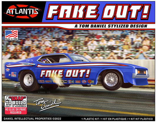 Atlantis 1/32 Tom Daniels “Fake Out” Snap Model Kit