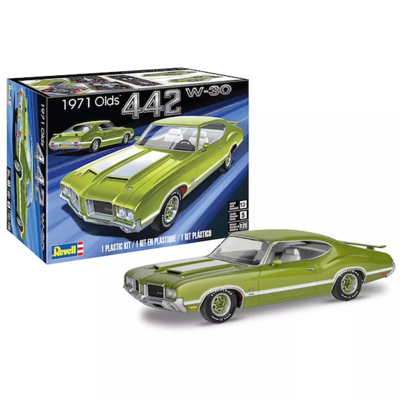 Revell 1/25 1971 Oldsmobile 442 W-30 Model Kit: Level 5