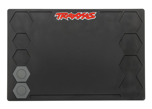 Traxxas Heavy-Duty Medium Rubber Pit Mat: 16x24” (40x61cm)