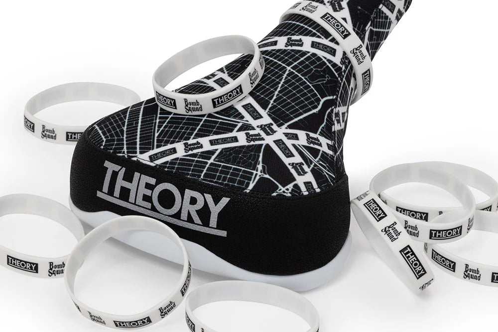 THEORY X BOMBSQUAD RAILED SEAT (Black/White)