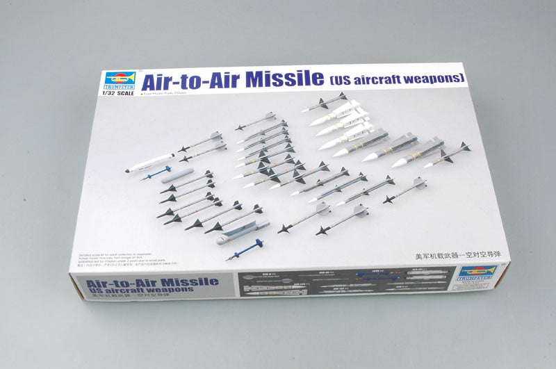 Trumpeter Air to Air Missile 1/32 Model Kit